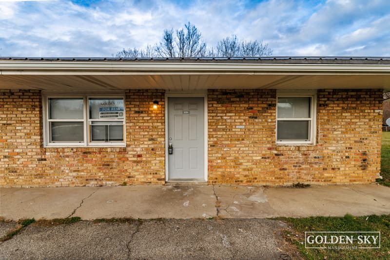 Rental property at 6304 E Piccadilly Rd, Muncie - photo 1 of 20