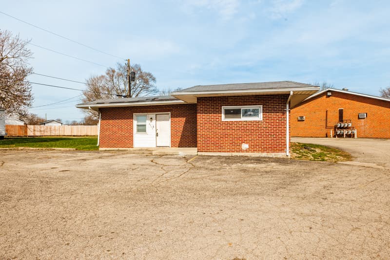 Rental property at 4609 South Madison Street, Muncie - photo 1 of 7