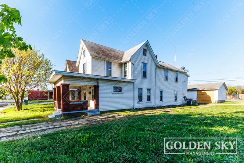 Rental property at 2207 South Walnut Street - 1, Unit 1, Muncie - photo 1 of 9