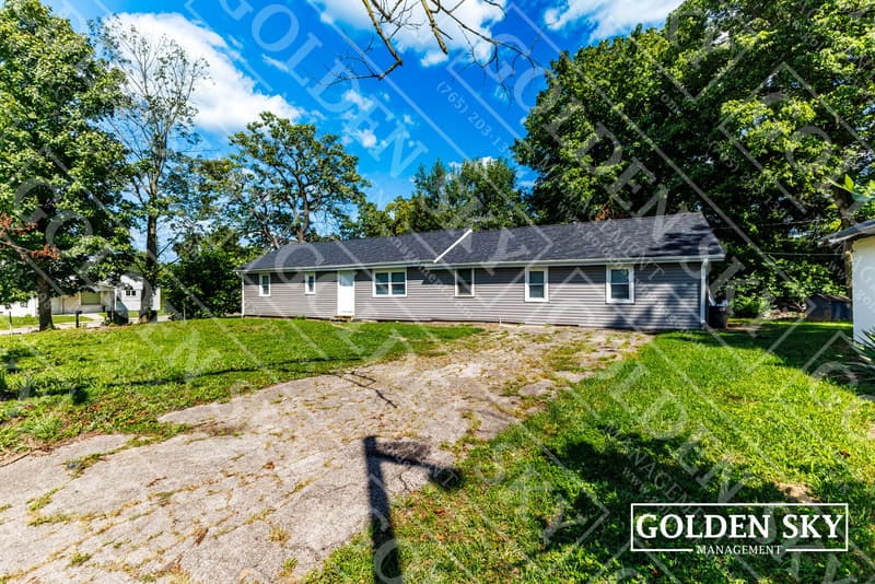 Rental property at 1303 East Butler Street, Muncie