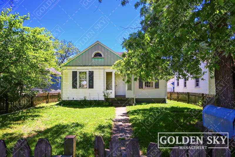 Rental property at 1111 West Bethel Avenue, Muncie