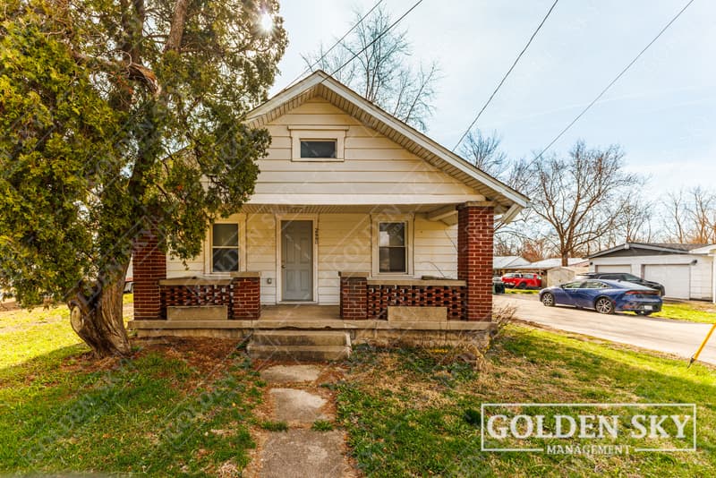 Rental property at 2440 South Hoyt Avenue, Muncie